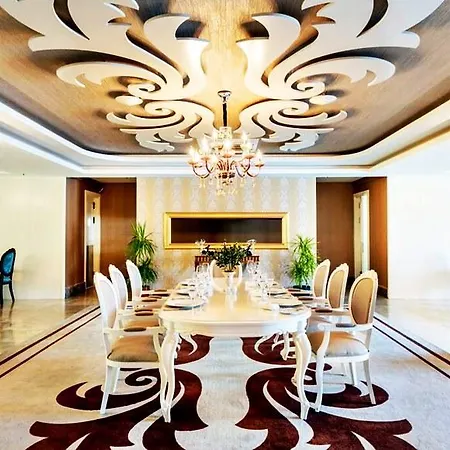 Hotel Ada 3*