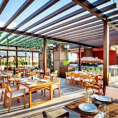 Ada Hotel 3*