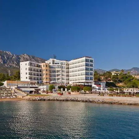 Ada Ξενοδοχείο Καραβάς