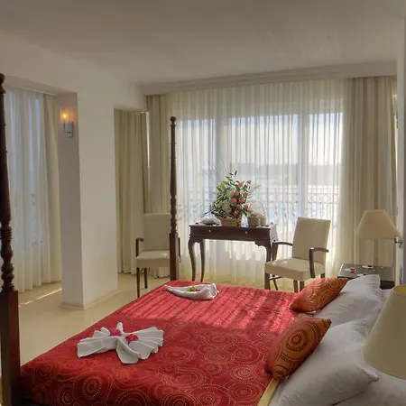 Hotel Ada 3*